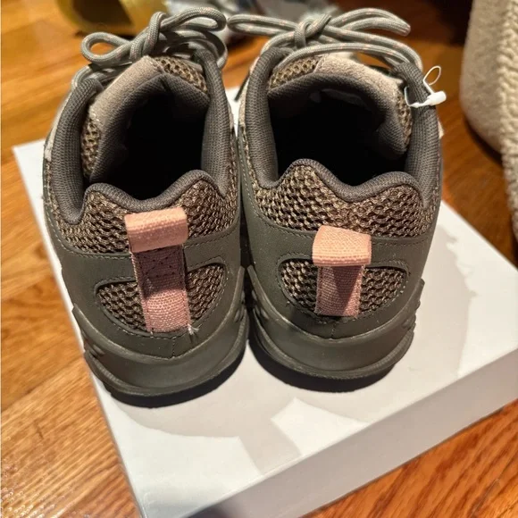 Merrell Women's Hiking Shoes - gray  and Pink - Picture 3 of 4